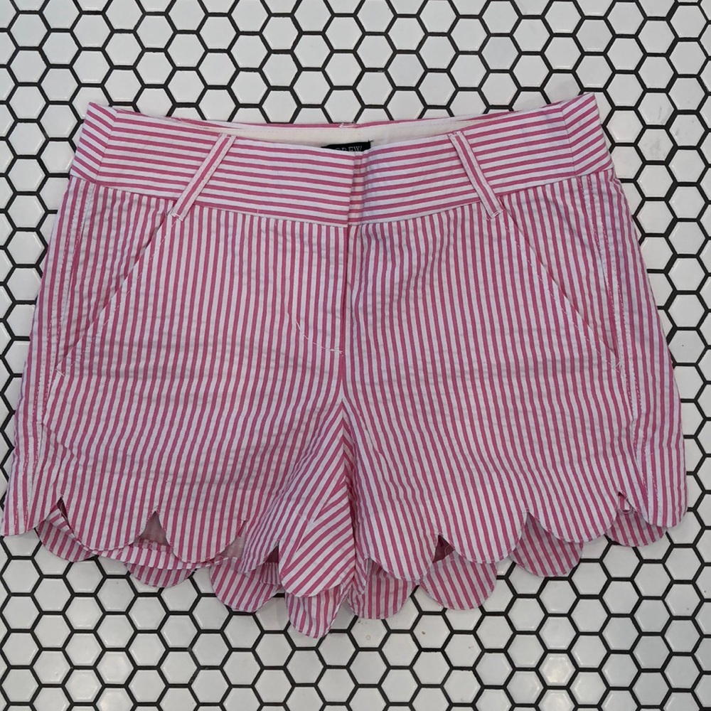 BNWOT Jcrew scalloped hem seersucker shorts